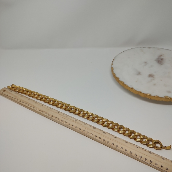 Vintage gold tone large chunky chain short necklace - Picture 6 of 6